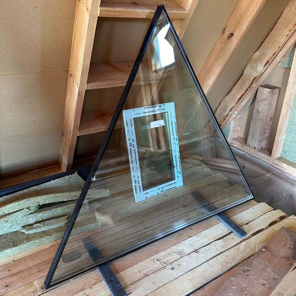треугольный стеклопакет без рамы